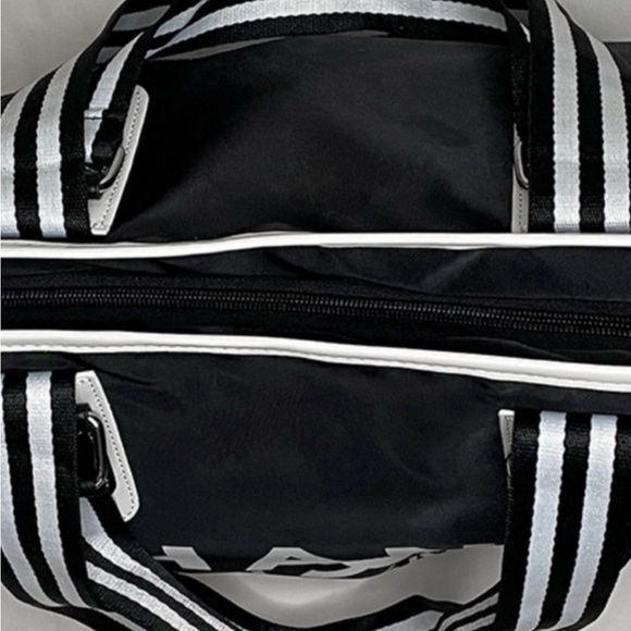 Chanel GWP black and white Tote Bag NWT - Picture 5 of 6